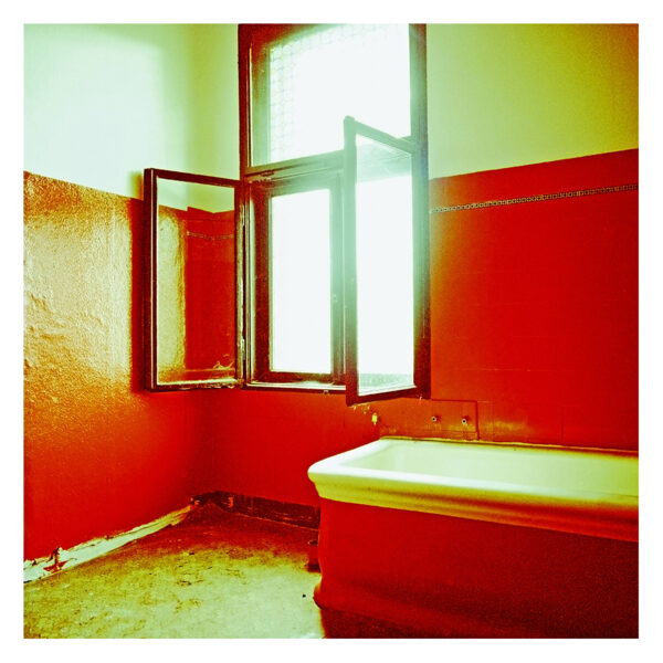 Badezimmer, 2011, Jeanne Fredac © Adagp, Paris, 2021